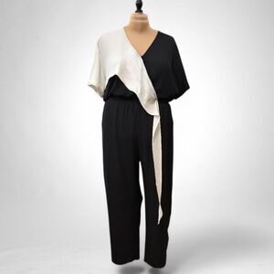 SONCY Black & White Short Sleeve Jumpsuit, NEW! Size 2X